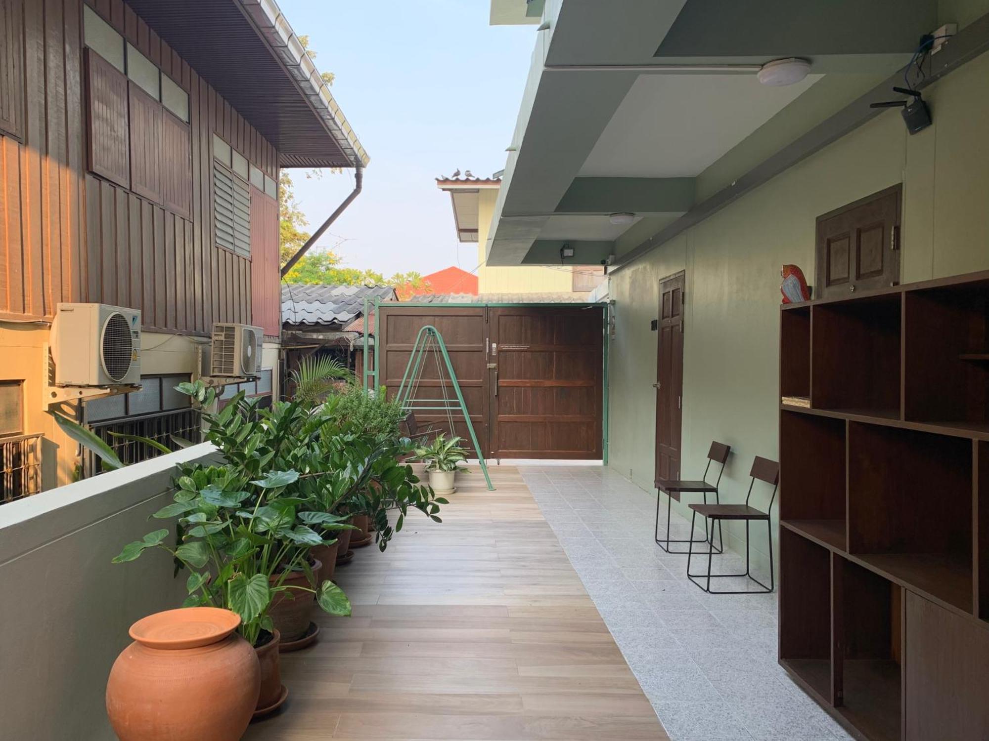Self Check-In Apartment By Baiput Hometel Ayutthaya Eksteriør bilde